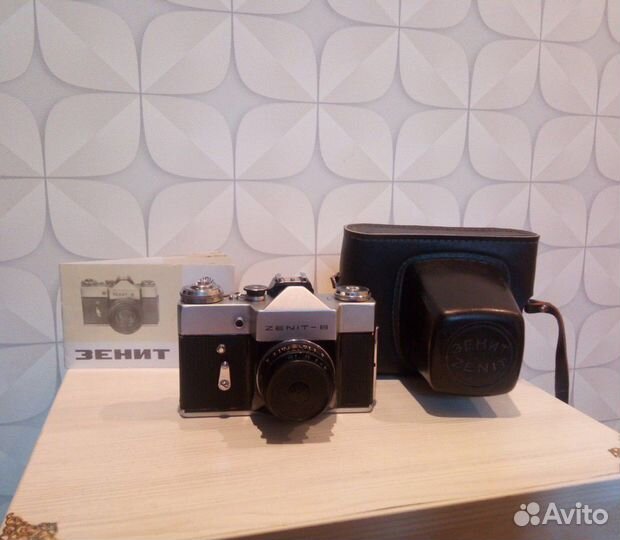 Зеркальный фотоаппарат Зенит В