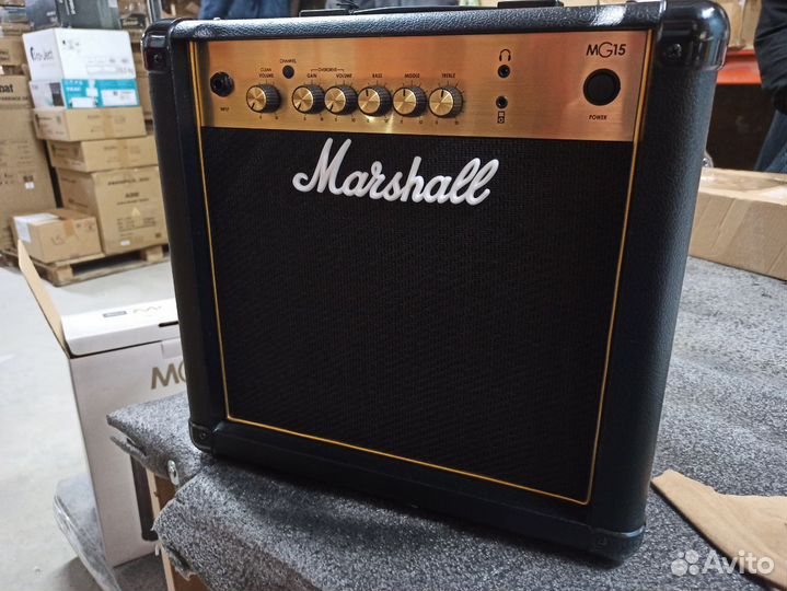 Гитарный комбоусилитель Marshall MG15G (арт. 30780