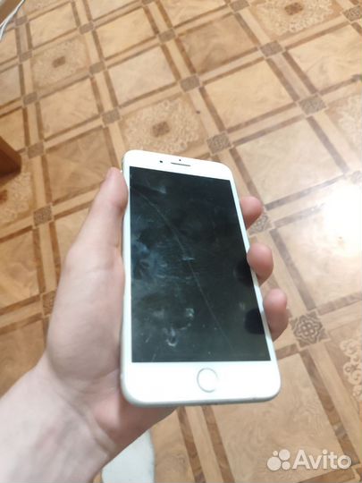 iPhone 8 Plus, 64 ГБ