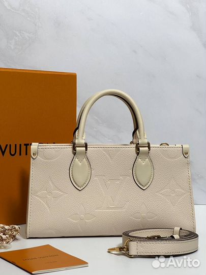 Сумка Louis Vuitton M23698