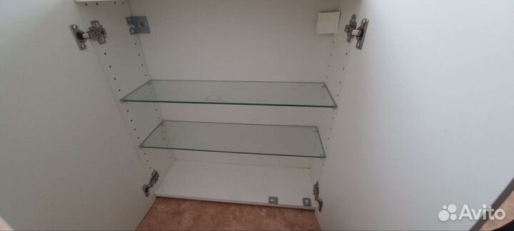 Шкаф навесной в ванную с зеркалом IKEA б/у