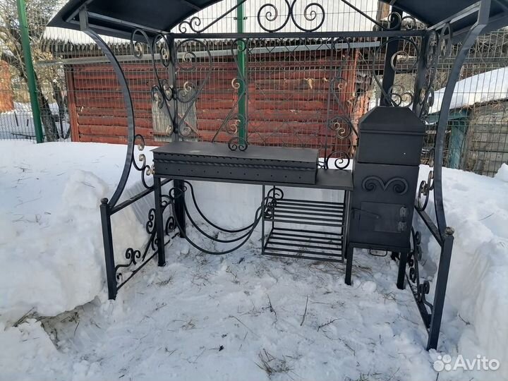 Кованые мангалы с крышей