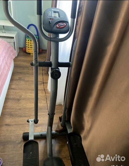 Эллиптический тренажер torneo