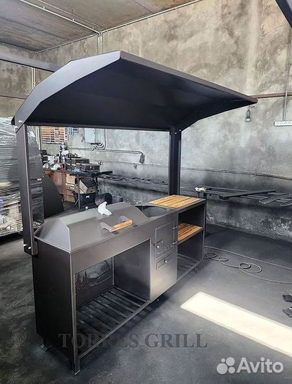 Мангал с крышей от производителя