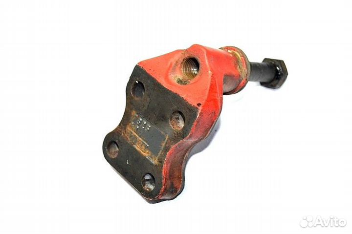 Кронштейн амортизатора вспомогательного моста, вер