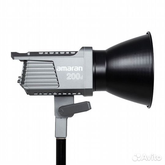 Светодиодный осветитель Aputure Amaran 200D