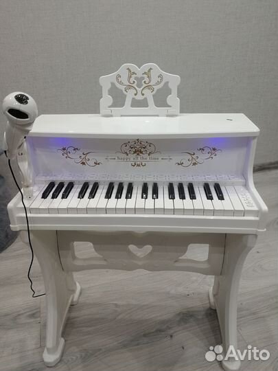 Цифровое пианино