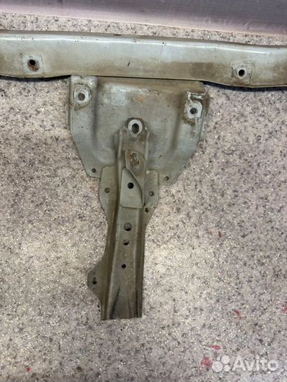 Планка телевизора Nissan Primera P12