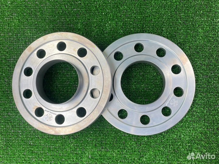 Колесные проставки Mercedes