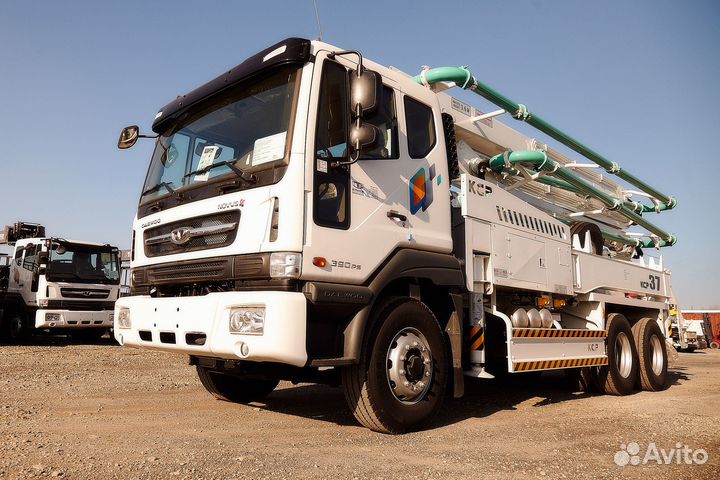 Автобетононасос Daewoo Novus, 2023