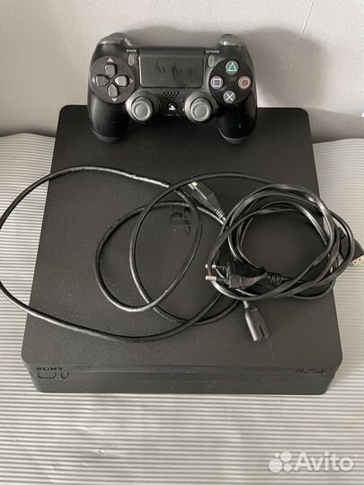 Игровая консоль PlayStation 4 1TB