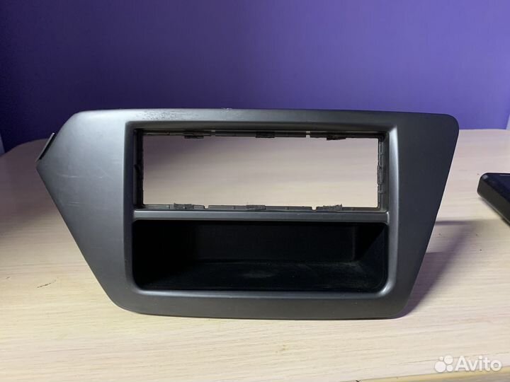 Рамка магнитолы kia rio 3