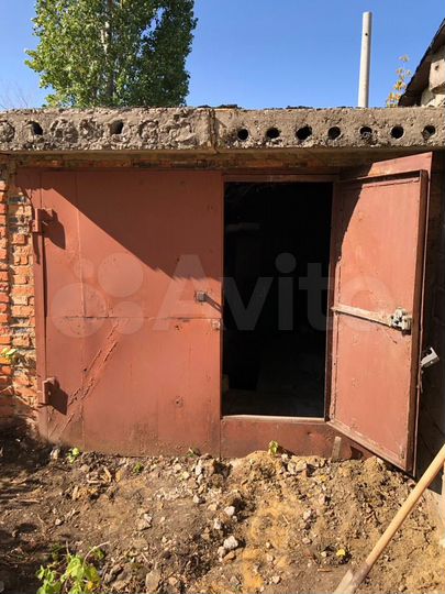 Гараж, > 30 м²