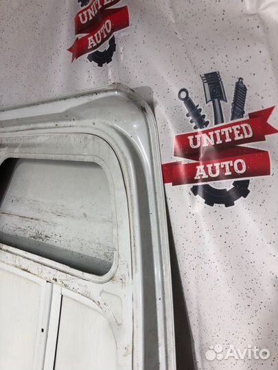 Дверь багажника задняя левая Renault Master