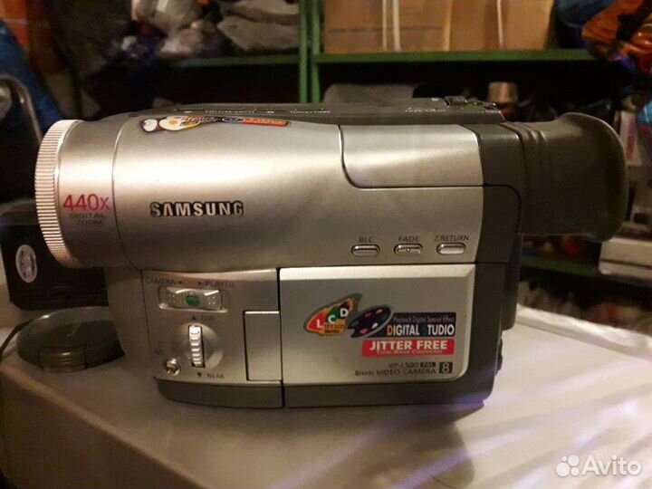 Видеокамера samsung профессиональная (обмен)