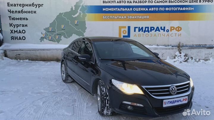 Крыло заднее правое Volkswagen Passat CC