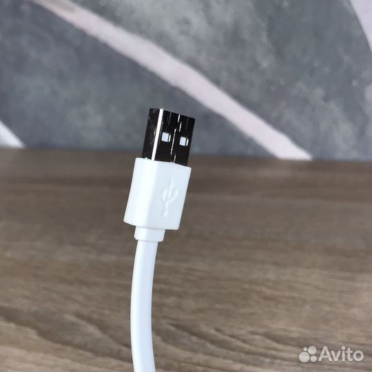 Беспроводная зарядка для Apple