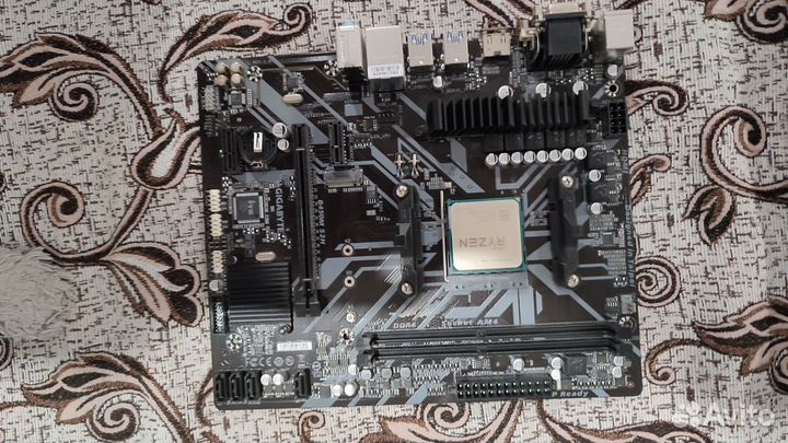 Gigabyte B450M S2H и AMD Ryzen 3 1200 AM4