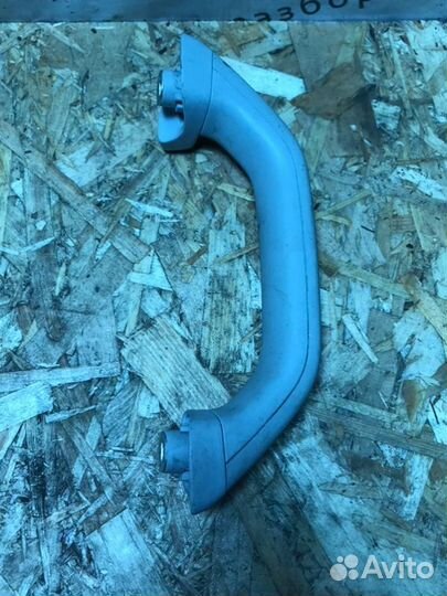 Ручка стойки задняя левая Volkswagen Transporter