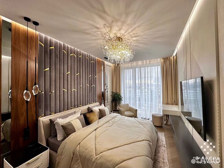 Кровать.Высокое изголовье.Новая.Мягкая