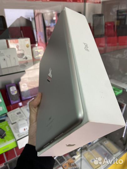 Планшет Apple iPad 10.2 Wi-Fi 256 гб