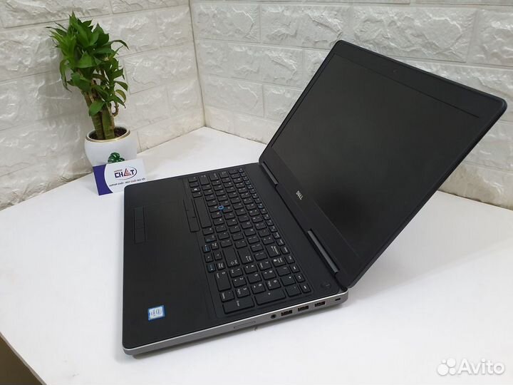 Уникальная рабочая станция Dell Precision 7710