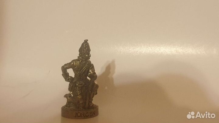 Комплект фигурка+модель пушки(металл)