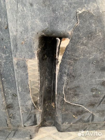 Защита днища правая Bmw X5 E70 M57N2 2008