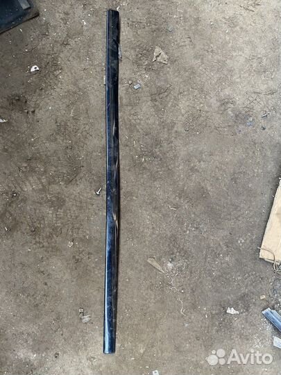 Молдинг двери передней левой Ford Focus 2 2005-200