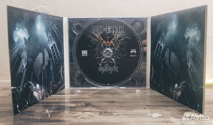 Iced earth. dystopia. 2011 digipak