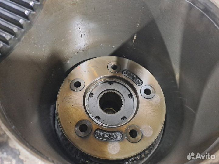 Бортовой редуктор Mercedes A9423501609