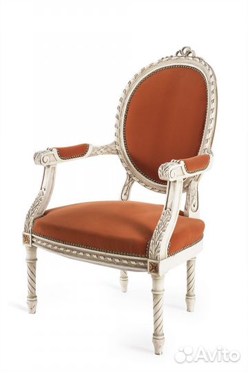 Мягкий мебельный гарнитур для гостиной антиквариат