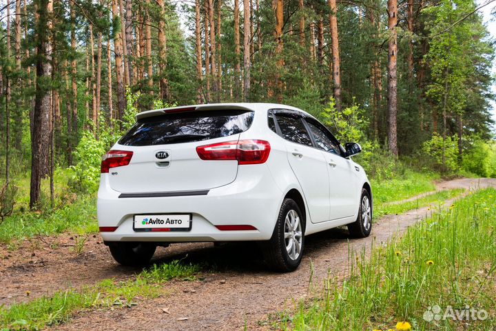 Kia Rio 1.4 AT, 2015, 85 400 км