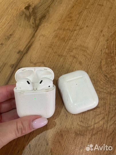 Airpods хорошая реплика в наличии 2 комплекта