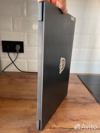 Ноутбук Lenovo