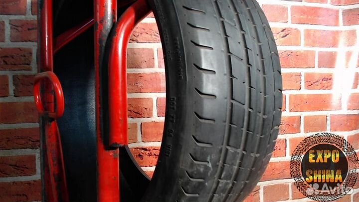 Pirelli P Zero 225/35 R19 88Y