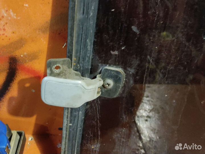 Стекло левое mitsubishi space runner 1991-1999