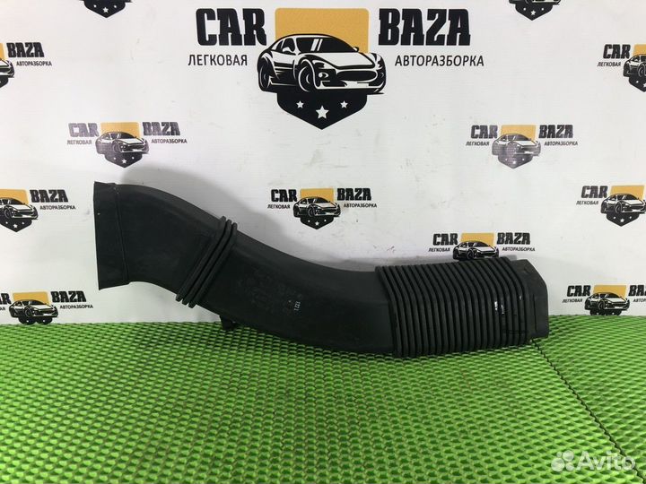 Патрубок воздушного фильтра BMW 5