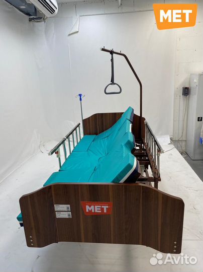 MET Revel L Медицинская удлинённая электро кровать