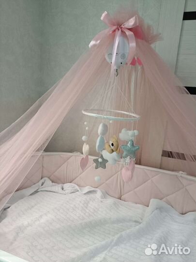 Балдахин с мобилем и держателем