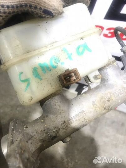 Главный тормозной цилиндр Hyundai Sonata