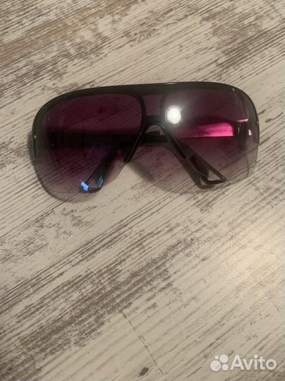 Солнцезащитные очки женские брендовые
