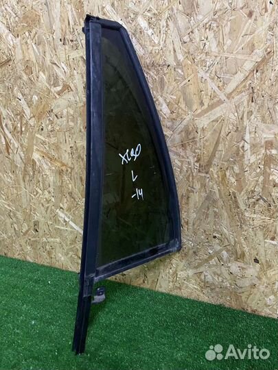 Вольво XC90 2003-2014 форточка задней левой двери
