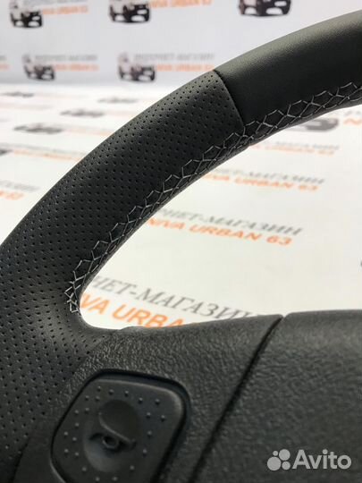 Руль LADA 4x4 Урбан в экокоже с перфорацией