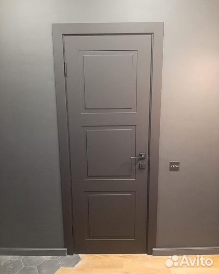 Двери межкомнатные серые