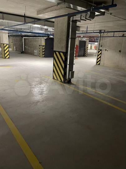 Машиноместо, 14 м²