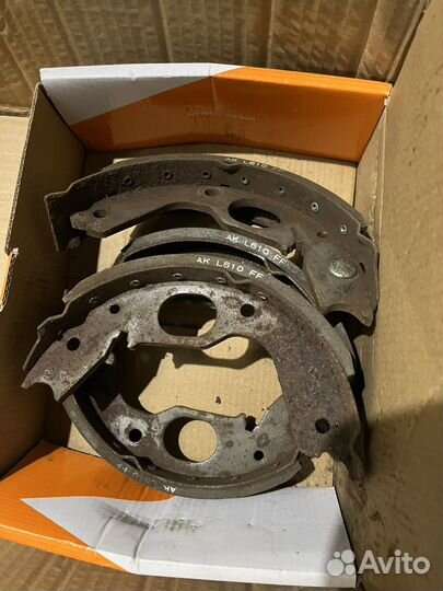 Колодки ручника pajero sport 2