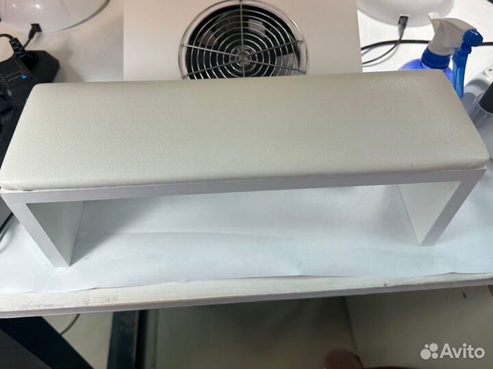 Подставка для рук маникюра