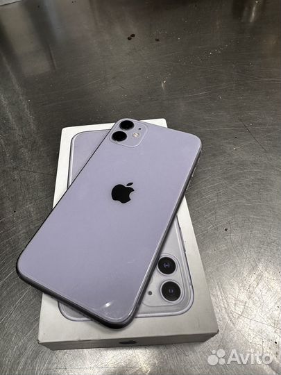iPhone 11, 64 ГБ