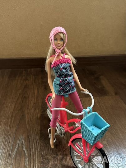 Кукла барби